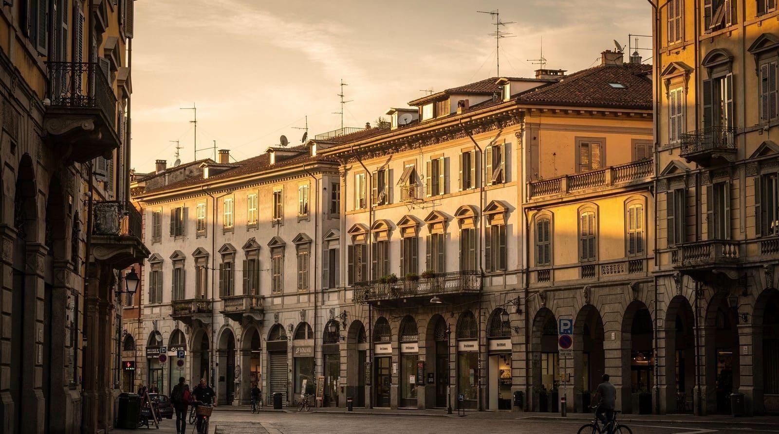 Milan city centre — Duomo, Galleria, and the historic heart